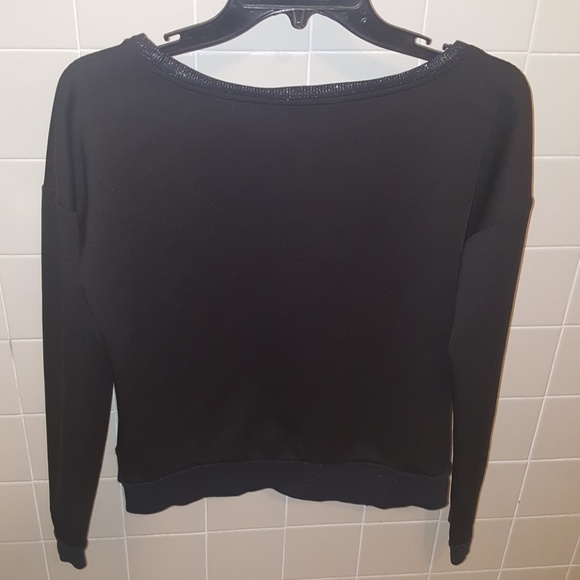 Rock & Republic Sweatshirt - Picture 2 of 4